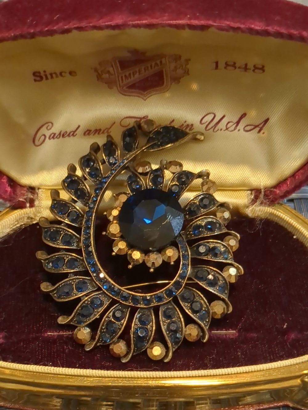 Craft Brooch - Vintage Gold-Tone Blue Crystal Floral Brooch